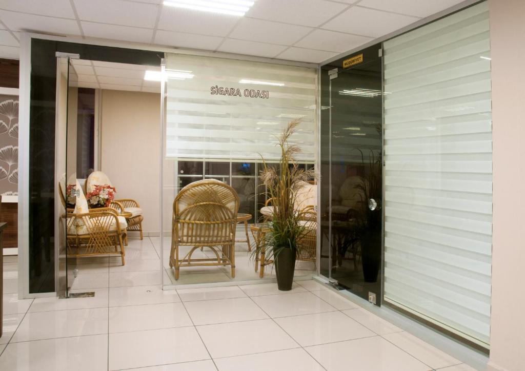 Egemen Hotel Mersin  Esterno foto